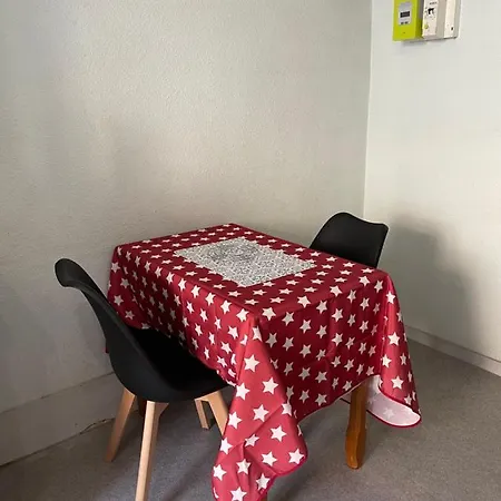 Logement Lecourbe Lons-le-Saunier Exterior photo